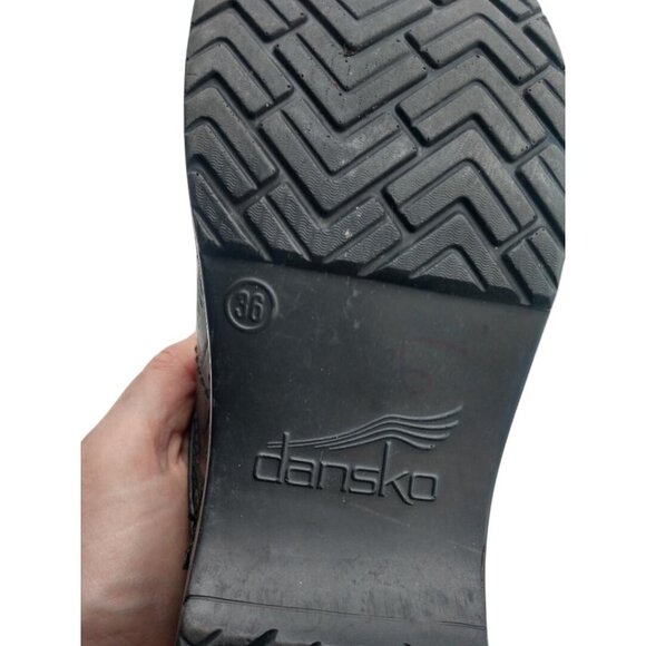 Dansko Womens Black Engraved Leather Clogs Size 36 - Picture 6 of 8